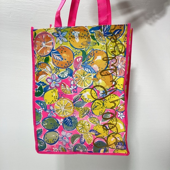 Lilly Pulitzer Shopping Tote Plastic Vinyl Washable Tote Bag Pink Grapefruit - Picture 4 of 11